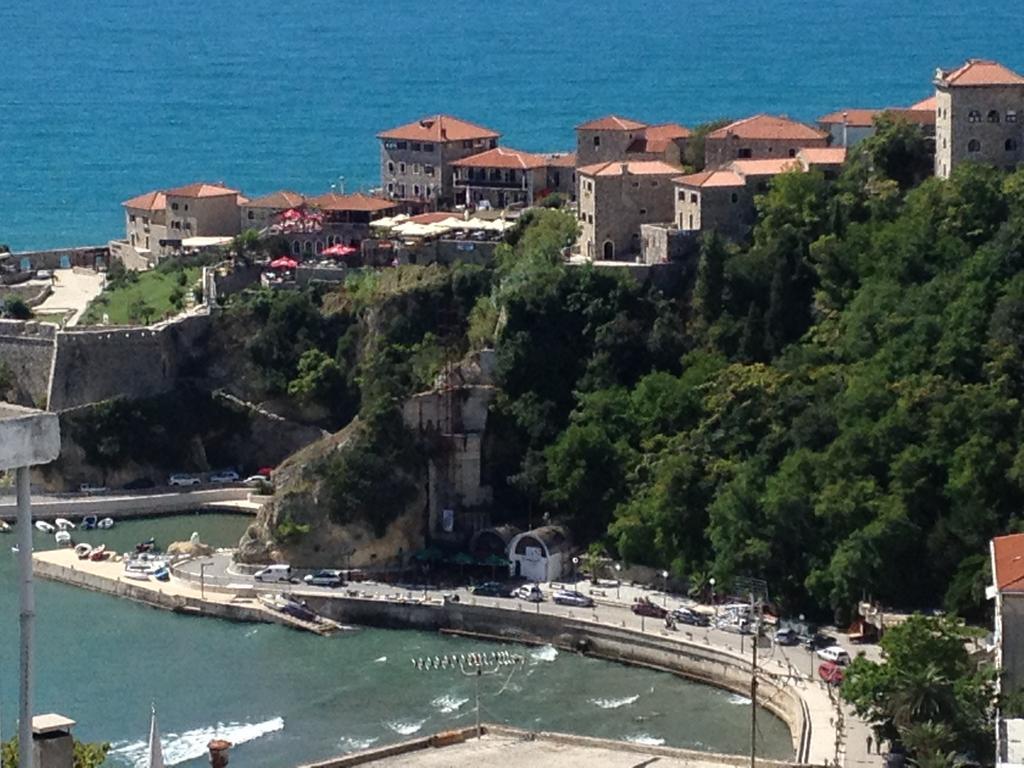 Apartments Knezevic Ulcinj Exterior photo